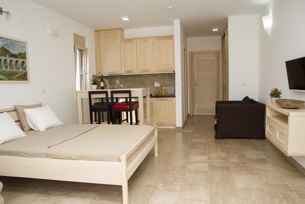 Apartments Brezanin Sutomore Extérieur photo